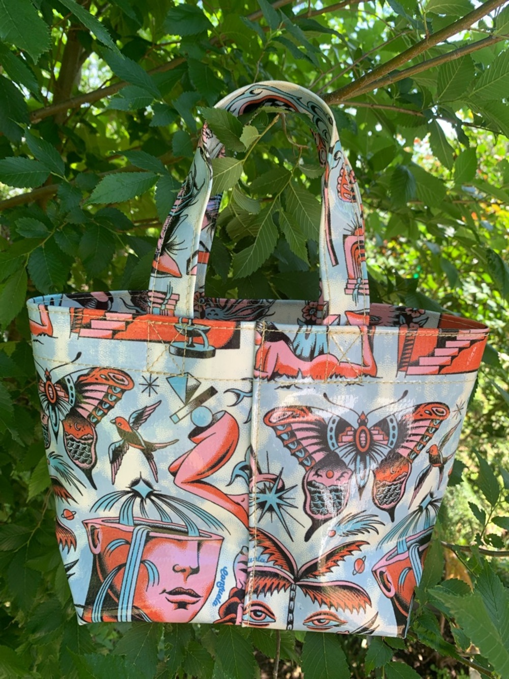 NWOT Consuela Vico Dreamy Grab N Go 
Mini Tote Bag - Picture 16 of 16